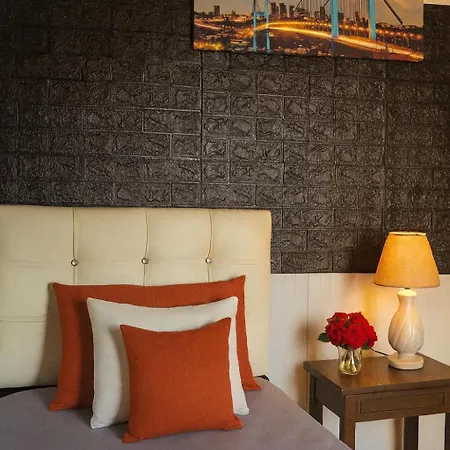 La Bella Bed & Breakfast